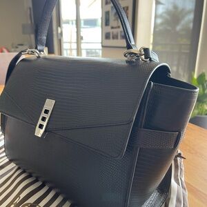 Henri Bendel bag